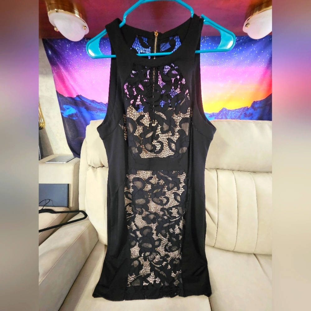 Black Lace Cache 14 Dress, short cocktail or business casual back zip high neck